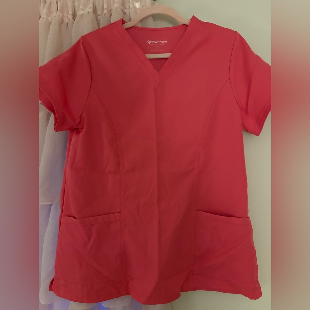 Women's Pink Scrub Top
Never used